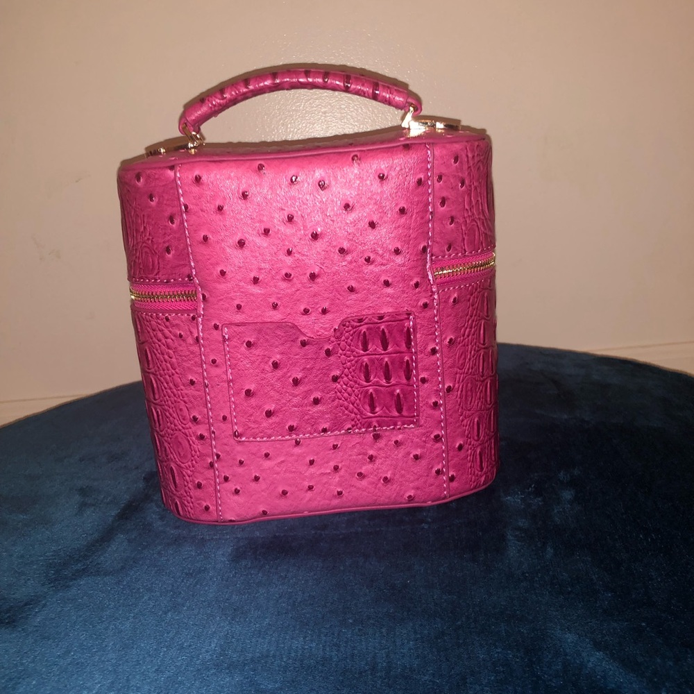 Purse - Picture 2 of 3